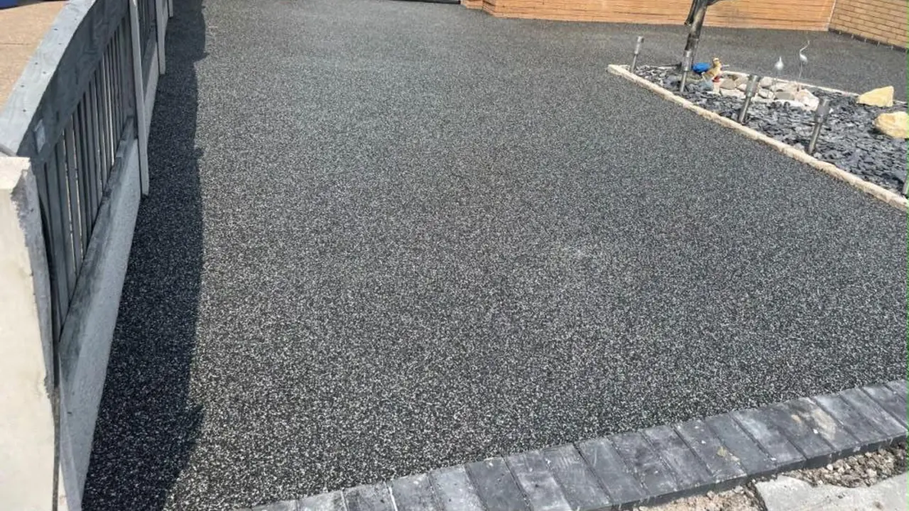 Tarmac Driveways by Holmes Landscapes